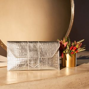 JJ Winters Nikki Clutch